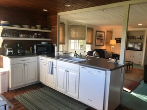 Open kitchen to living room 