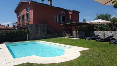 Villa Monticello Ferienhaus, Privater Pool, Montefegatesi 