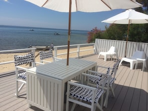 You will enjoy grilling and dining on this exquisite deck.