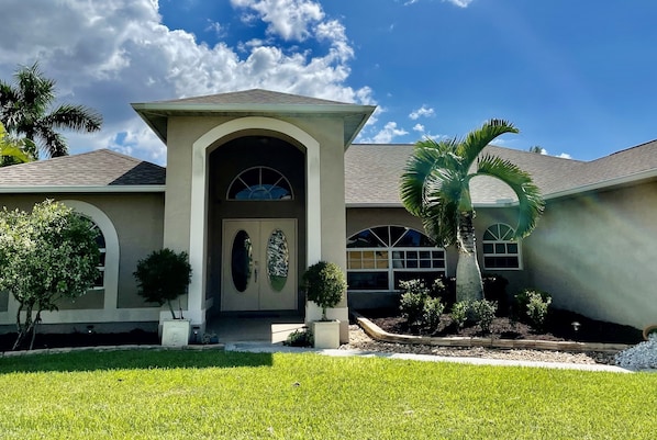 The best location in SW Cape Coral! 