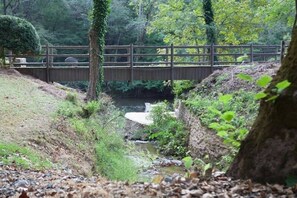 walk over bridge