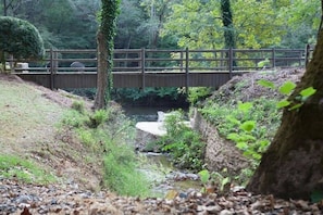 walk over bridge
