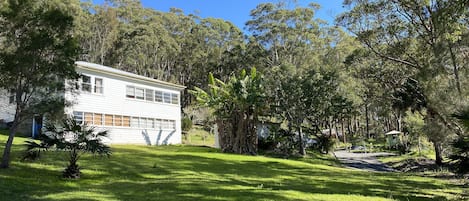 Front of the house 