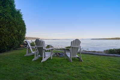 Open Design West Coast Home on 1600 Feet of Private Waterfront