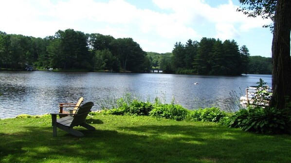 Tranquil views! Enjoy your morning cup of coffee here!