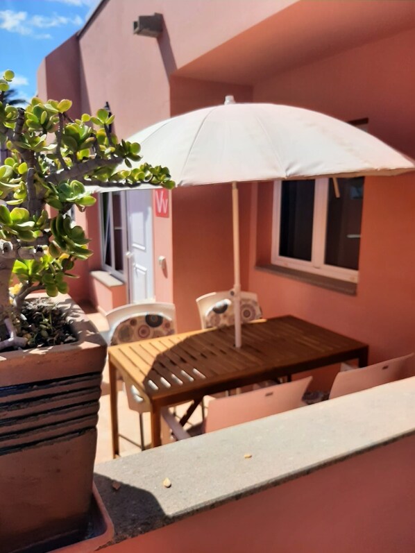 Beautiful front terrace area