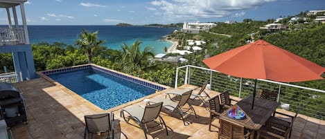 CalypsoBlu tiled pool deck, overlooking Morningstar Beach