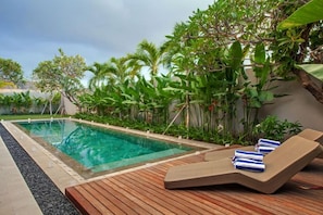 4 BR Modern Pool Villa in Canggu, Staff