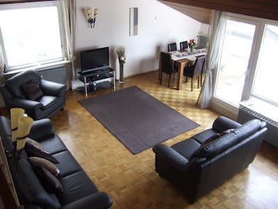 Luxurious Black Forest Holiday Apartment with balcony 5 minutes walk from spa