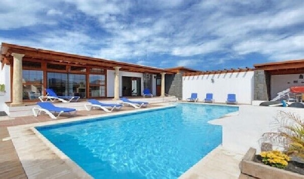 10 x 5 solar heated pool