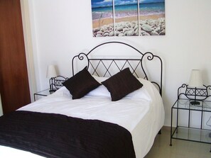 The bedroom has ensuite facilities