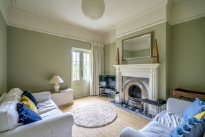 Second living area