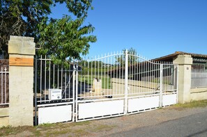 Vue côté chemin de la Mongie