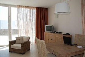 Lounge Area-2