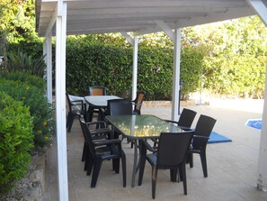 parabola for shade when dinning el fresco