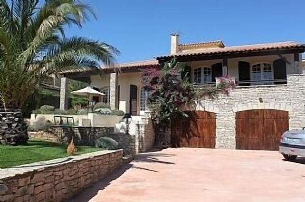 Front view of the villa