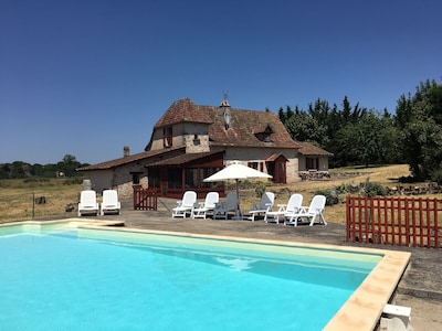 Cozy farmhouse with 5 bedrooms, private pool, great views in the Midi-Pyrenees