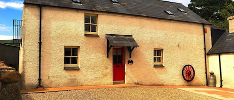 Stable cottage