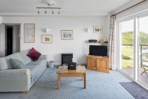Spacious, comfortable sitting room.