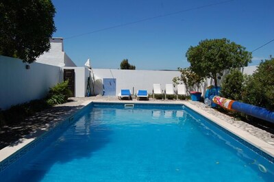 Costa oeste de Portugal: gran casa antigua con gran jardín y piscina 