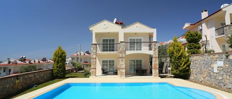 Luxury Villa with Private Pool