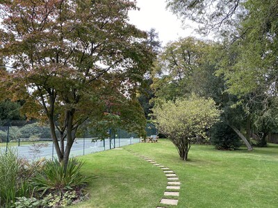 Rosemary Cottage 5* family & wheelchair friendly,tennis court  beautiful grounds