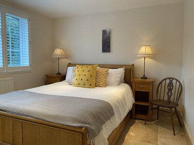 Rosemary Cottage 5* family & wheelchair friendly,tennis court  beautiful grounds