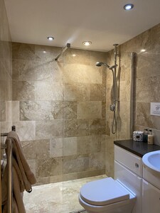 Rosemary Cottage 5* family & wheelchair friendly,tennis court  beautiful grounds