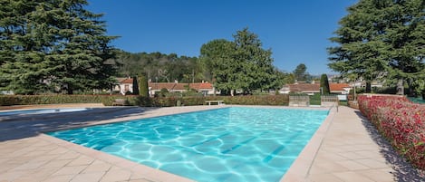 CHARMANTE Villa à
BIOT  Cote d'Azur  Piscine Tennis Air Cond  Wifi
3 chambres