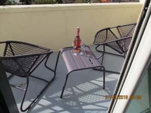 Balcony chairs & table