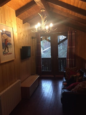 Upstairs landing with chill out area, games and TV