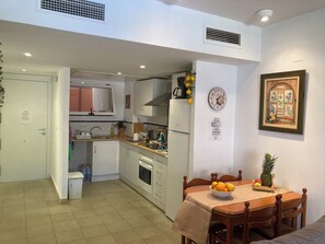 Dining area and kitchen 