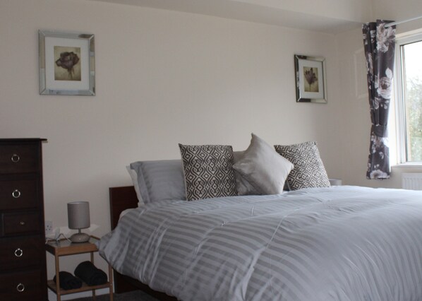 Double ensuite room with superking bed