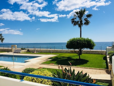 Apartment on the first line of the beach