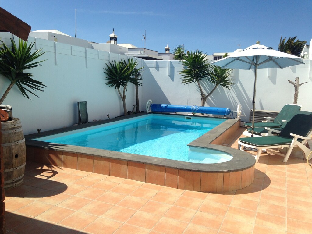 Walkin beheizter Pool, sehr privat, Garten nicht zu