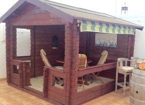 Covered Gazebo for Al-Fresco Dining