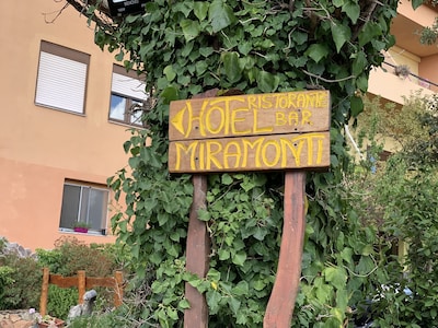 HOTEL MIRAMONTI TURISMO RURALE A CONDUZIONE FAMILIARE                          .