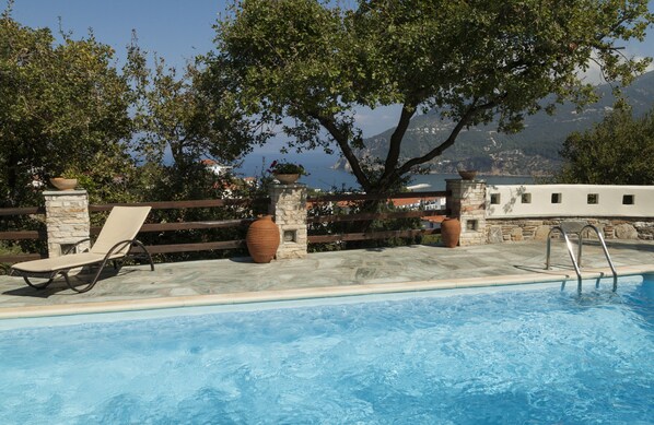 poool