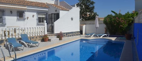 Private pool and sunbathing terrace