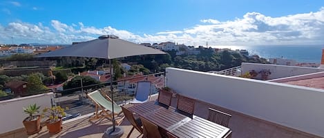 Large Roof Top with Ocean and Sintra Mountain views