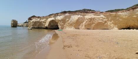 Spiaggia Faraglioni di Ciriga