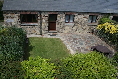 Dog friendly 3 Bed Barn Conversion. Close to Padstow and local sandy beaches