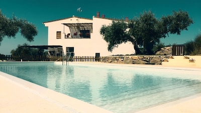 Casa rural de 5 estrellas con piscina