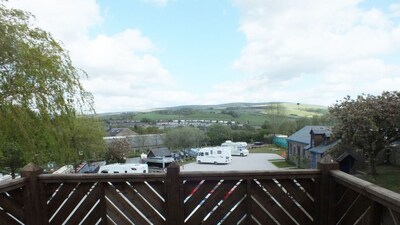 Bike shed sleeps up to 10 at New Mills Marina 