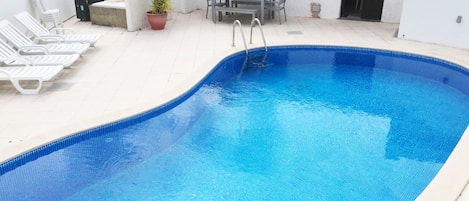 Pool and outside dining.