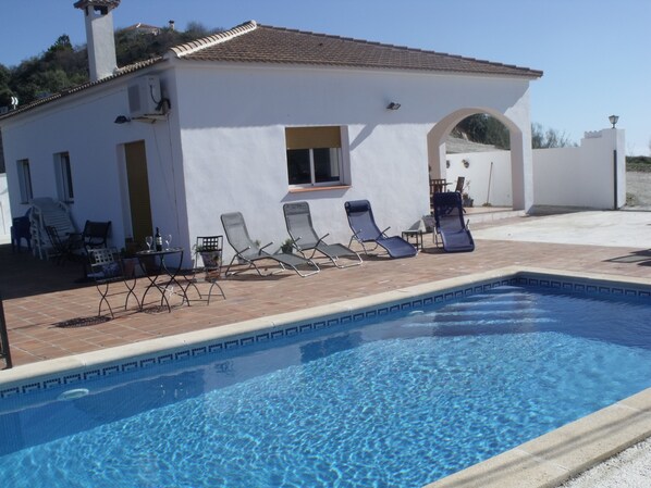 House & Pool
