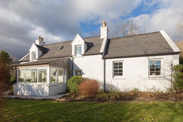 The cottage in winter