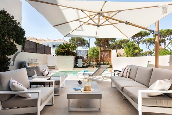 Front pool and terrace