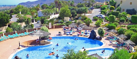 Apartment overlooks the main Los Olivos pool