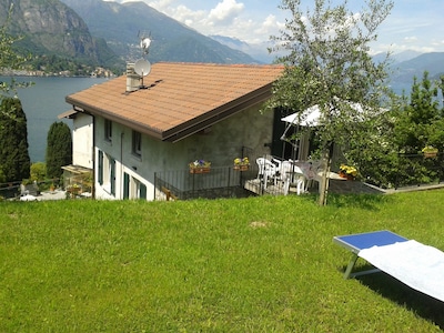  Bellagio  2 apartments in a detached house with  garden and beautiful lake view